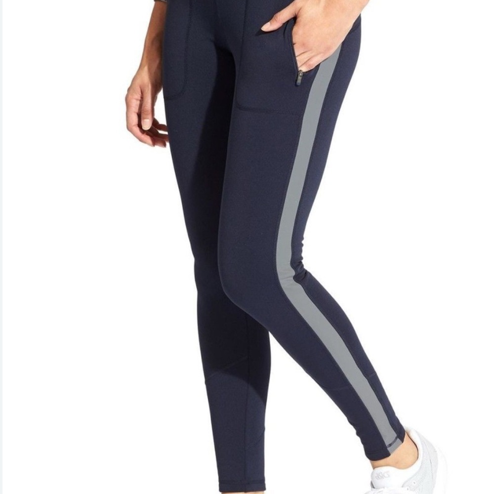 Athleta Street to Summit Women's Navy and Gray Athletic Leggings S